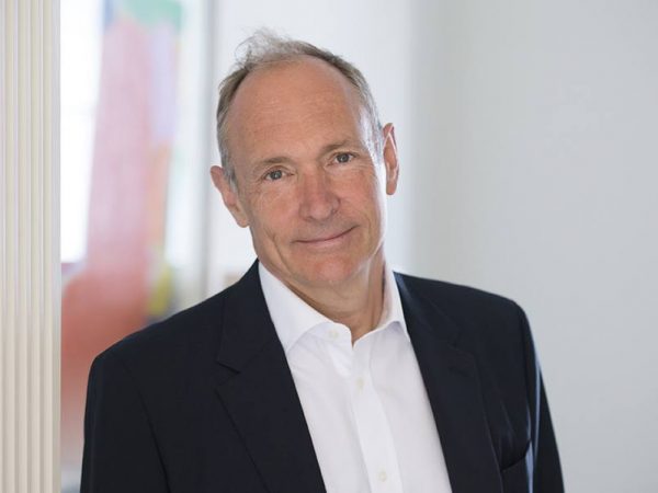 Tim Berners-Lee, el arquitecto de la web. 9