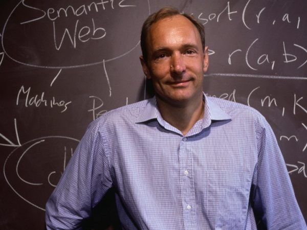 Tim Berners-Lee, el arquitecto de la web. 11