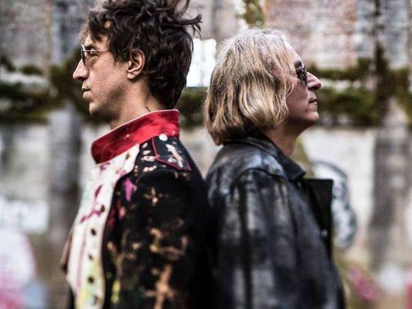 Arthur Buck es el nuevo proyecto del ex miembro de R.E.M. Peter Buck.