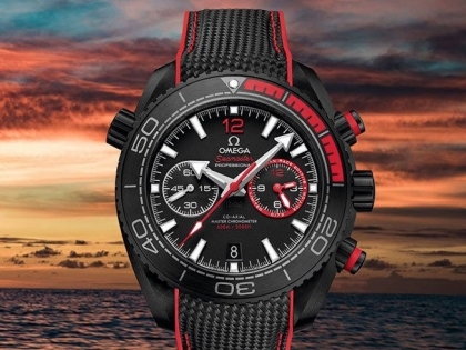 Así de espectacular es el nuevo reloj Omega Seamaster Planet Ocean Deep Black 