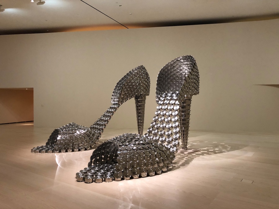 imagen 2 de Joana Vasconcelos: un verano en Guggenheim Bilbao.