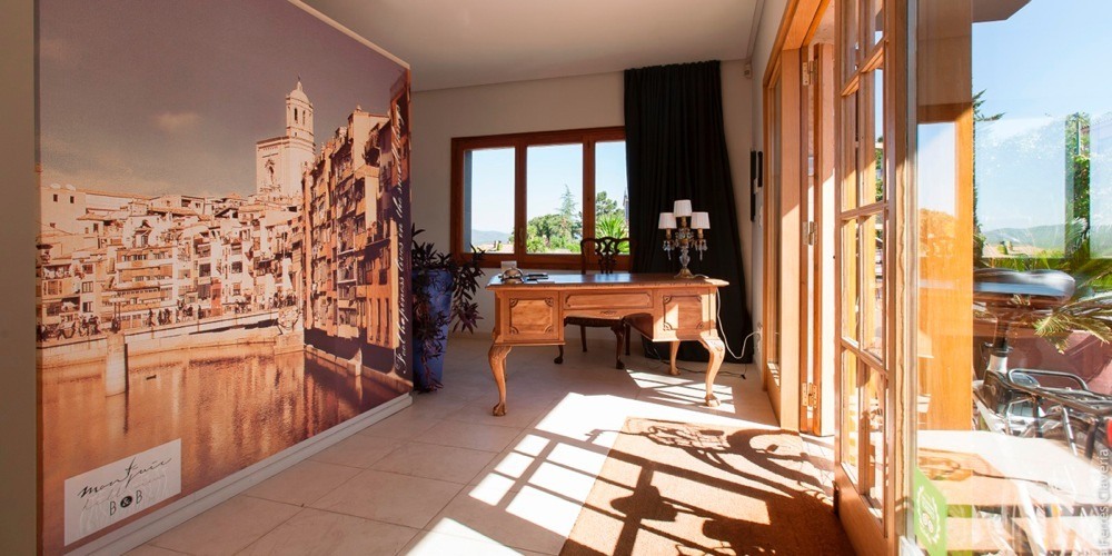 imagen 8 de Montjuic B&B, el hotel para vivir la Girona más íntima.
