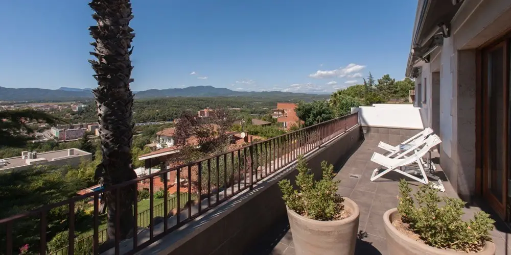 imagen 2 de Montjuic B&B, el hotel para vivir la Girona más íntima.