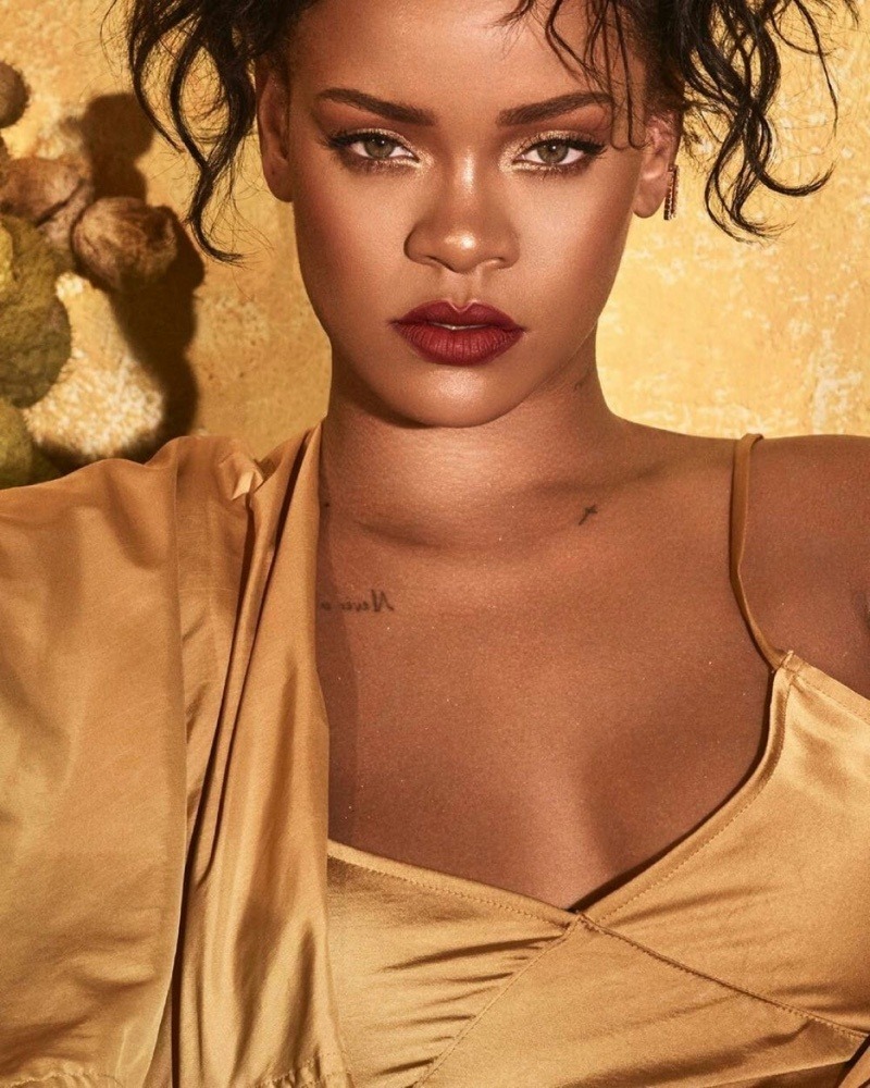 imagen 3 de Rihanna y su maquillaje especiado en Marruecos.
