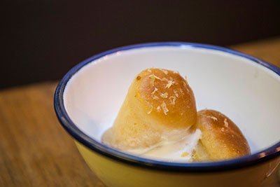 imagen 4 de Bronzo Spuntino Bar, una taberna veneciana en Barcelona.