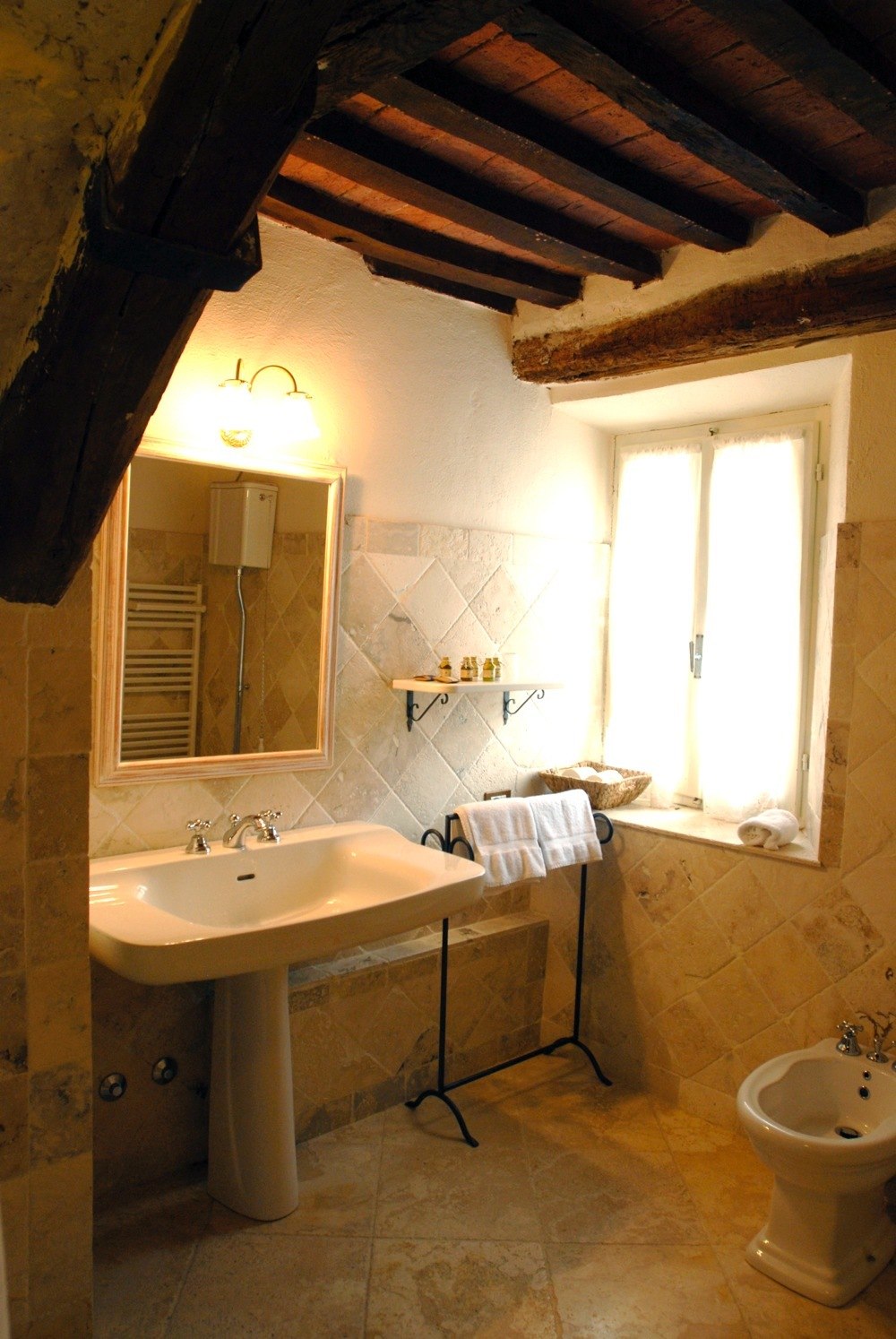 imagen 13 de Hotel Laticastelli: Paraíso medieval en mitad de la Toscana.