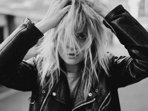 Lion: La británica Beth Lowen lanza su EP de debut.