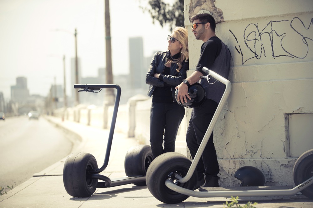 imagen 3 de El patinete rueda fuerte como alternativa de movilidad urbana.