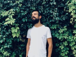 Pajaro Sunrise lanza un video en vísperas de publicar un álbum.