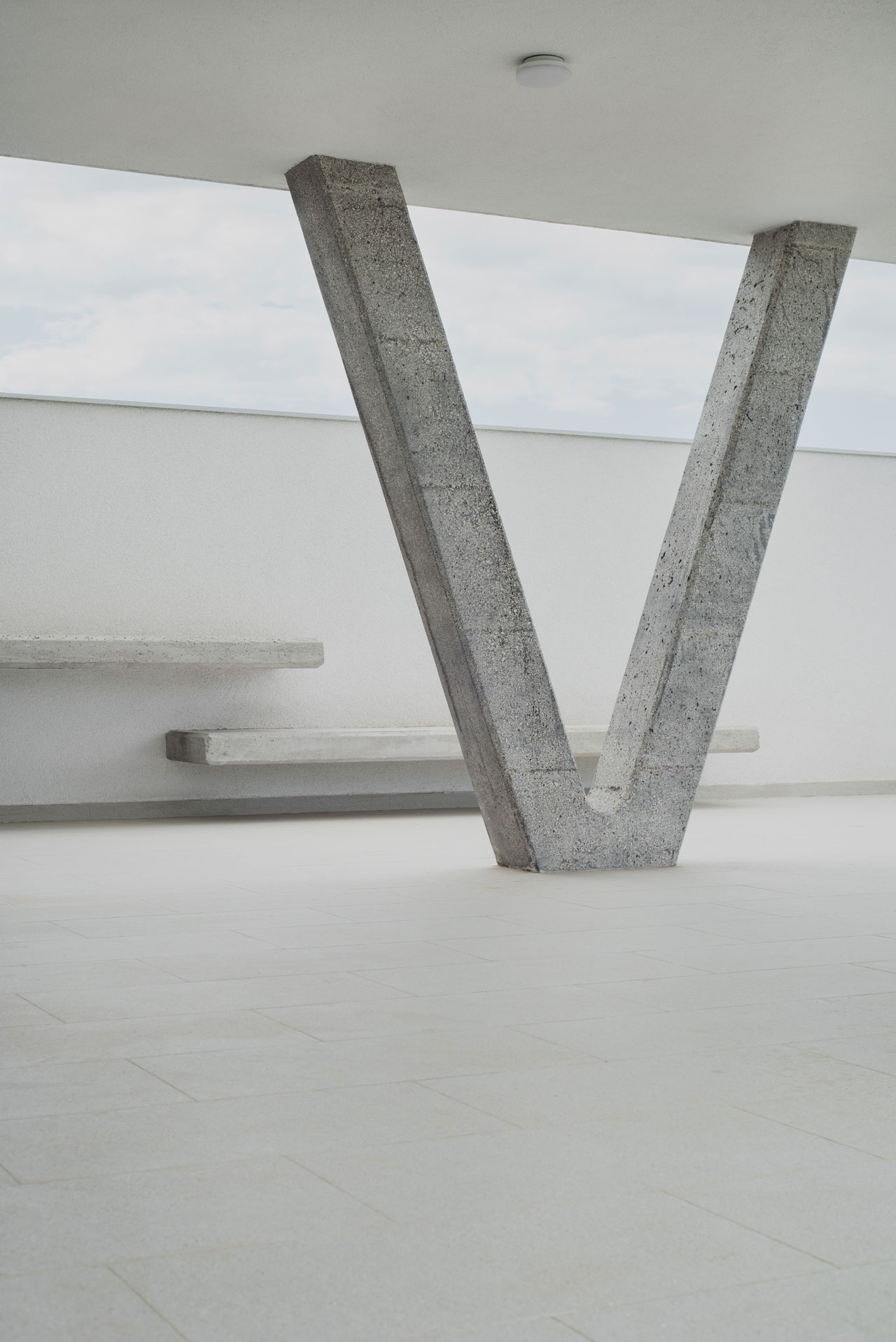 imagen 3 de Roth & Cerina diseñan la casa croata que hubiera enamorado a Louis Vuitton.