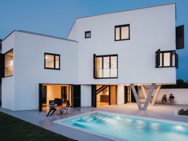 Roth & Cerina diseñan la casa croata que hubiera enamorado a Louis Vuitton.