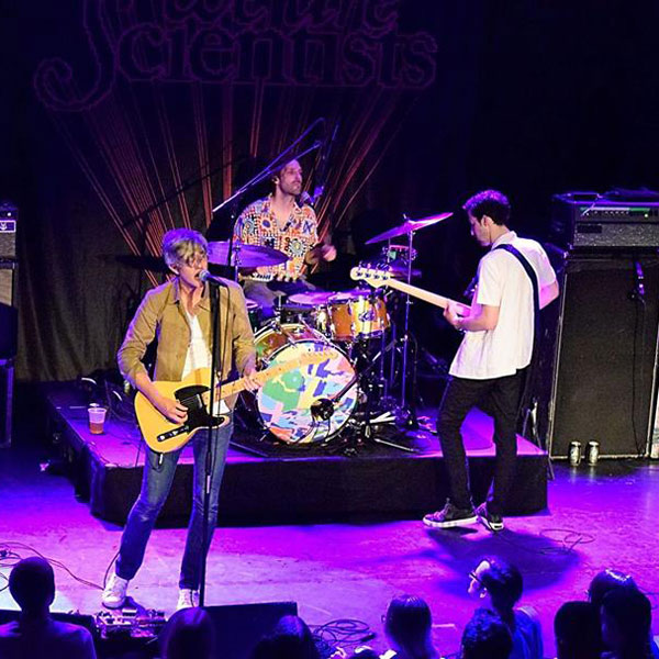 imagen 2 de We Are Scientists de gira por por España.