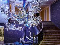 El Árbol del Amor de Diane von Furstenberg en el hotel Claridge de Londres.