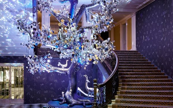 El Árbol del Amor de Diane von Furstenberg en el hotel Claridge de Londres.