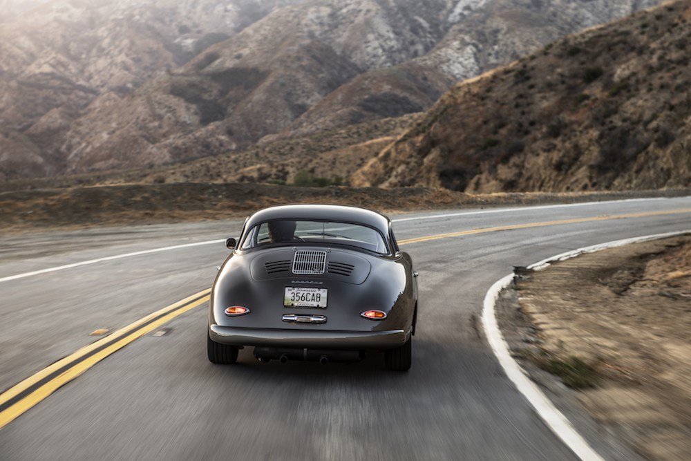 imagen 9 de El glamouroso Porsche que Emory ha diseñado para John Oates.