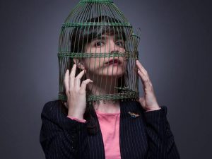 Elena Setién adelanta un tema de su nuevo disco.