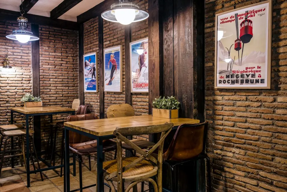 imagen 12 de Sierra Nevada se viste de nieve y el Vincci Selección Rumaykiyya 5* inaugura su temporada de esquí.