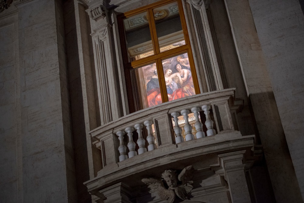 imagen 2 de Dormir como un Papa en Roma, en una suite barroca con vistas a la plaza Navona.