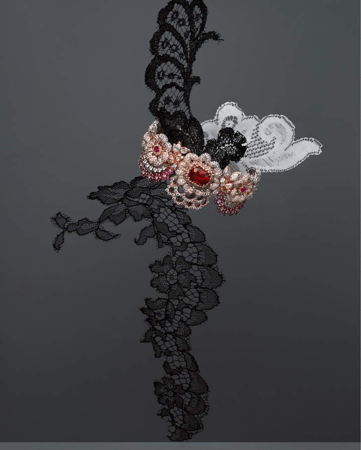 imagen 7 de El romántico encaje de la alta joyería de Dior.