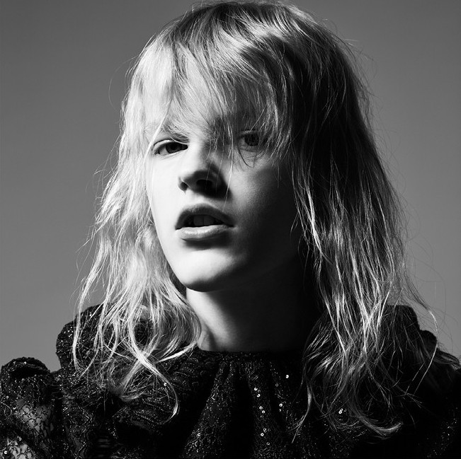 imagen 3 de Hedi Slimane nos muestra la primavera de Celine.