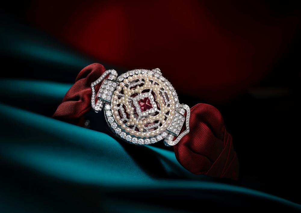 imagen 1 de Imperiale The Empress Watch, el reloj joya propio de una zarina de Rusia.