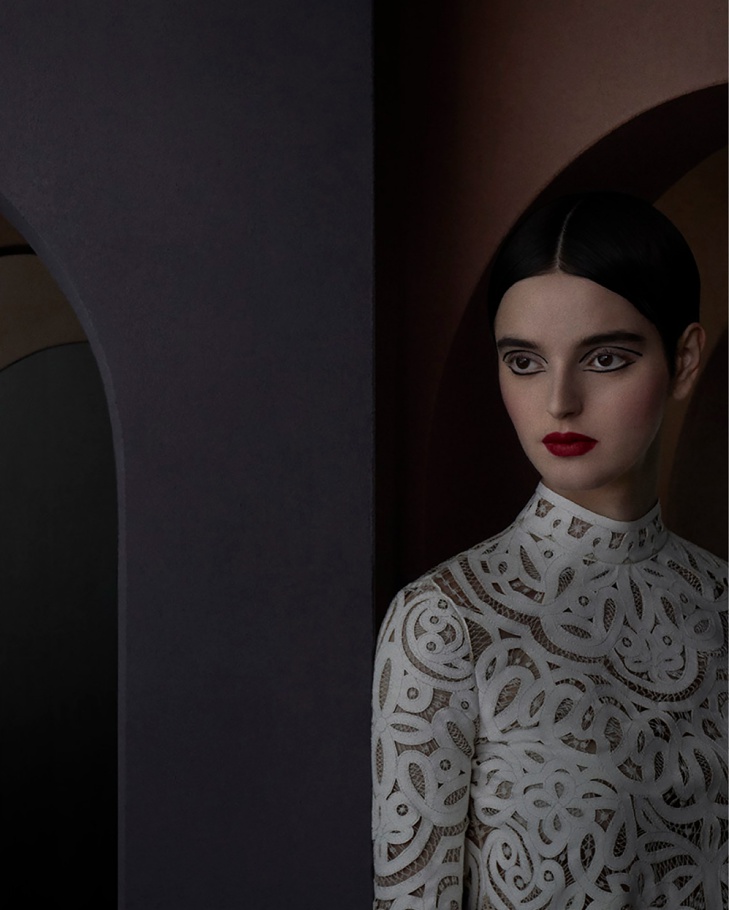 imagen 3 de Las pinturas de Dior a ojos de Julia Hetta.