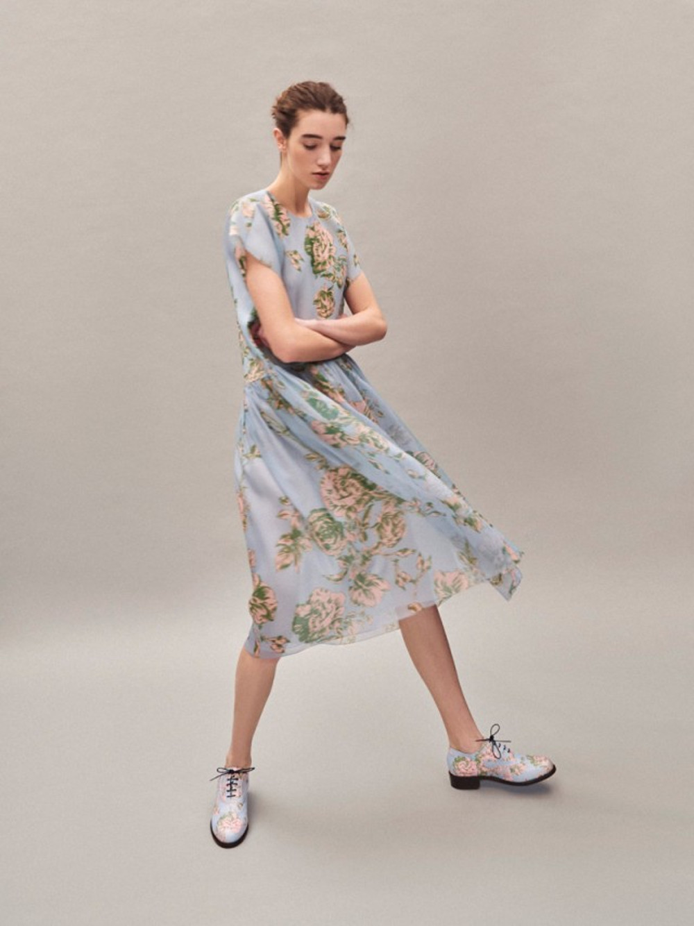 imagen 8 de DelPozo y su «Brisa Floral» para la colección Prefall 2019.