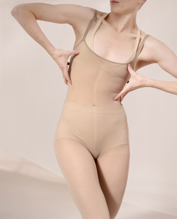 imagen 11 de La elegancia de la danza y Dior.