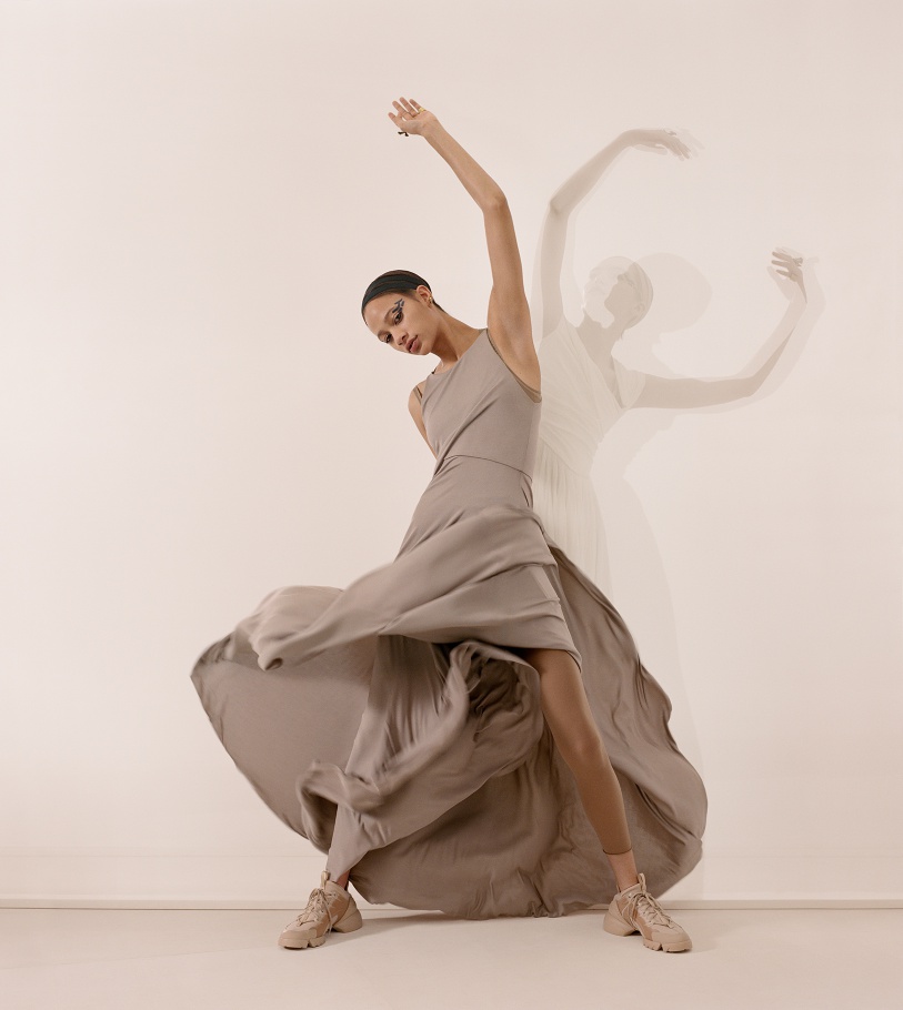 imagen 6 de La elegancia de la danza y Dior.