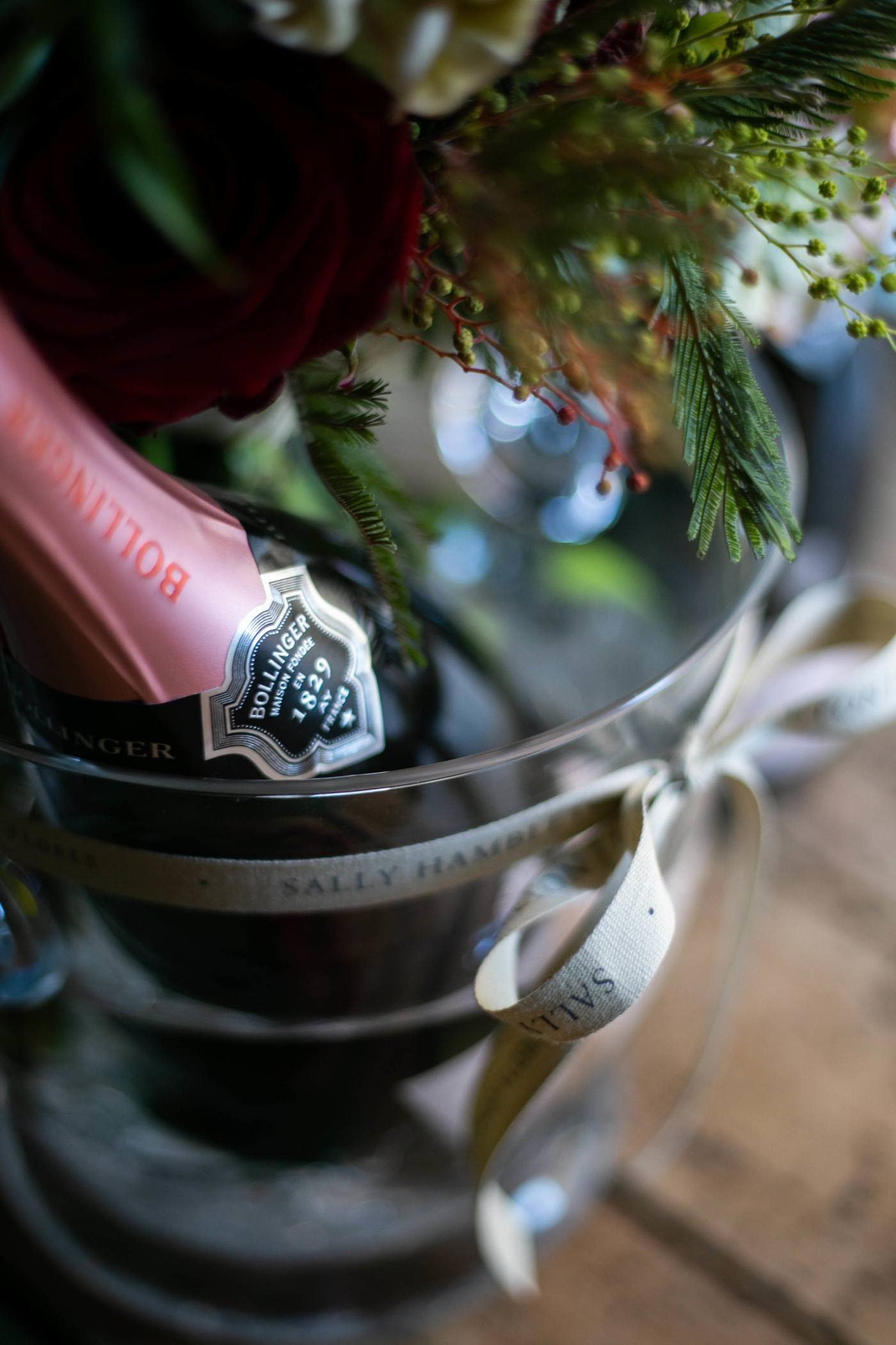 imagen 3 de Bollinger marida el champagne con flores.
