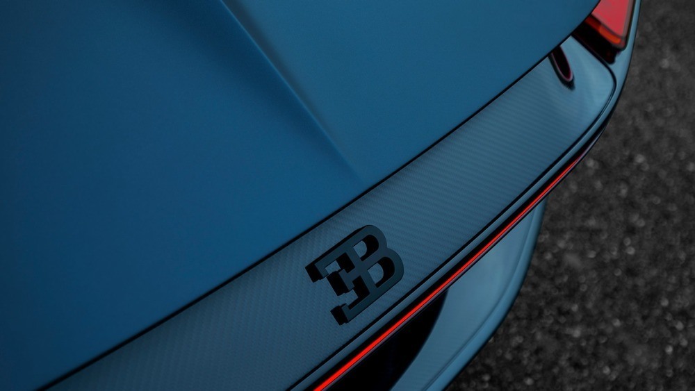 imagen 7 de Bugatti cumple 110 años y lo celebra con un espectacular Chiron sport.
