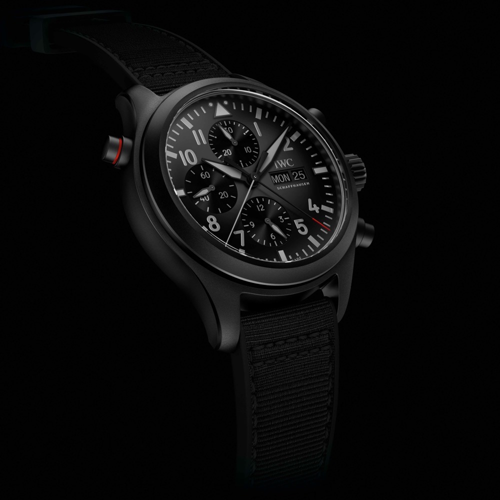 imagen 2 de IWC Reloj de Aviador Doble Cronógrafo TOP GUN Ceratanium®, dureza y ligereza con estilo.