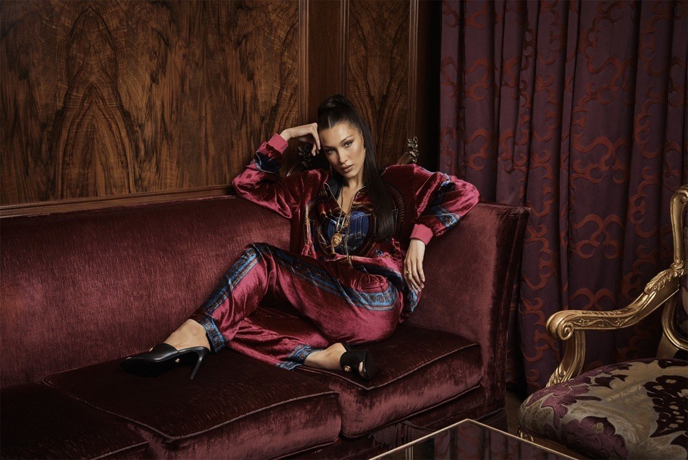 imagen 10 de Kith, Versace y Bella Hadid en el barroco nunca muere.
