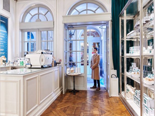 Ralph Lauren inagura un pop up café en París.