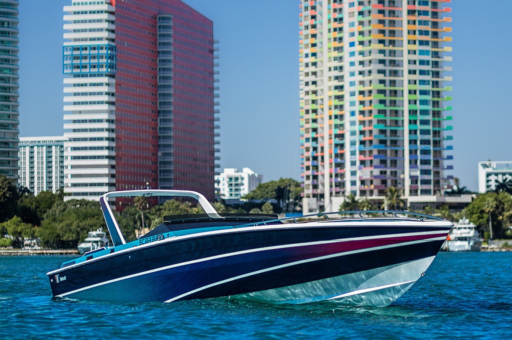 imagen 10 de Se vende la mítica embarcación de Corrupción en Miami… (sin Don Jhonson).