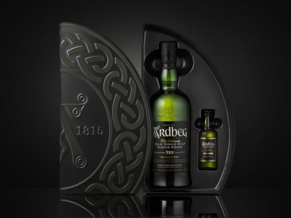 Ardbeg 10 Years, el whisky más turbado de Escocia.x destacado