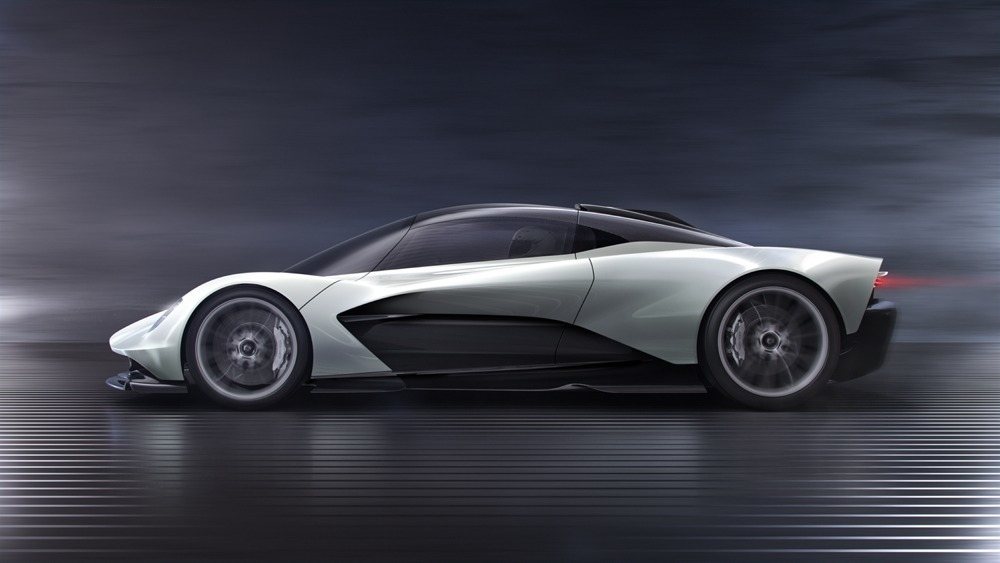 imagen 2 de AM-RB 003, el tercer Aston Martin con motor central.