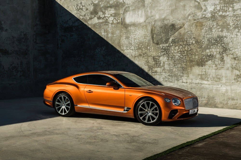 imagen 6 de Bentley presenta sus nuevos New Continental GT V8 y GT V8 Convertible.