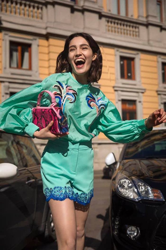 imagen 4 de Emilio Pucci lanza su colección más” Pucci” para este verano 2019.