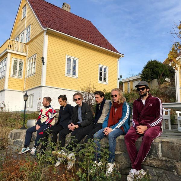 imagen 2 de Kakkmaddafakka, los noruegos más festivaleros, ya tienen listo su nuevo LP.