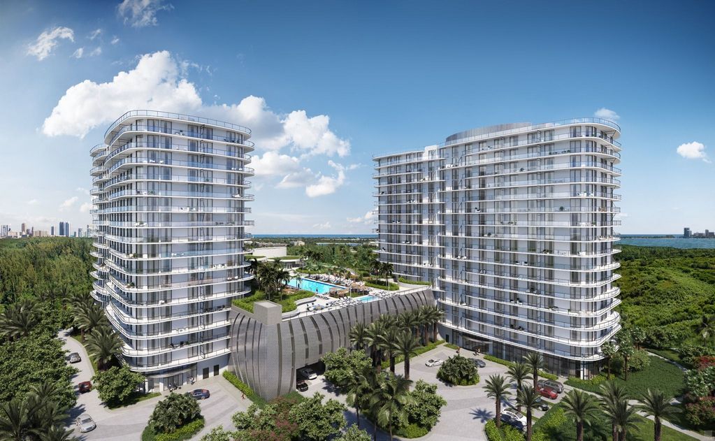 imagen 1 de The Shoreline. Se alquilan apartamentos con laguna privada al norte de Miami.