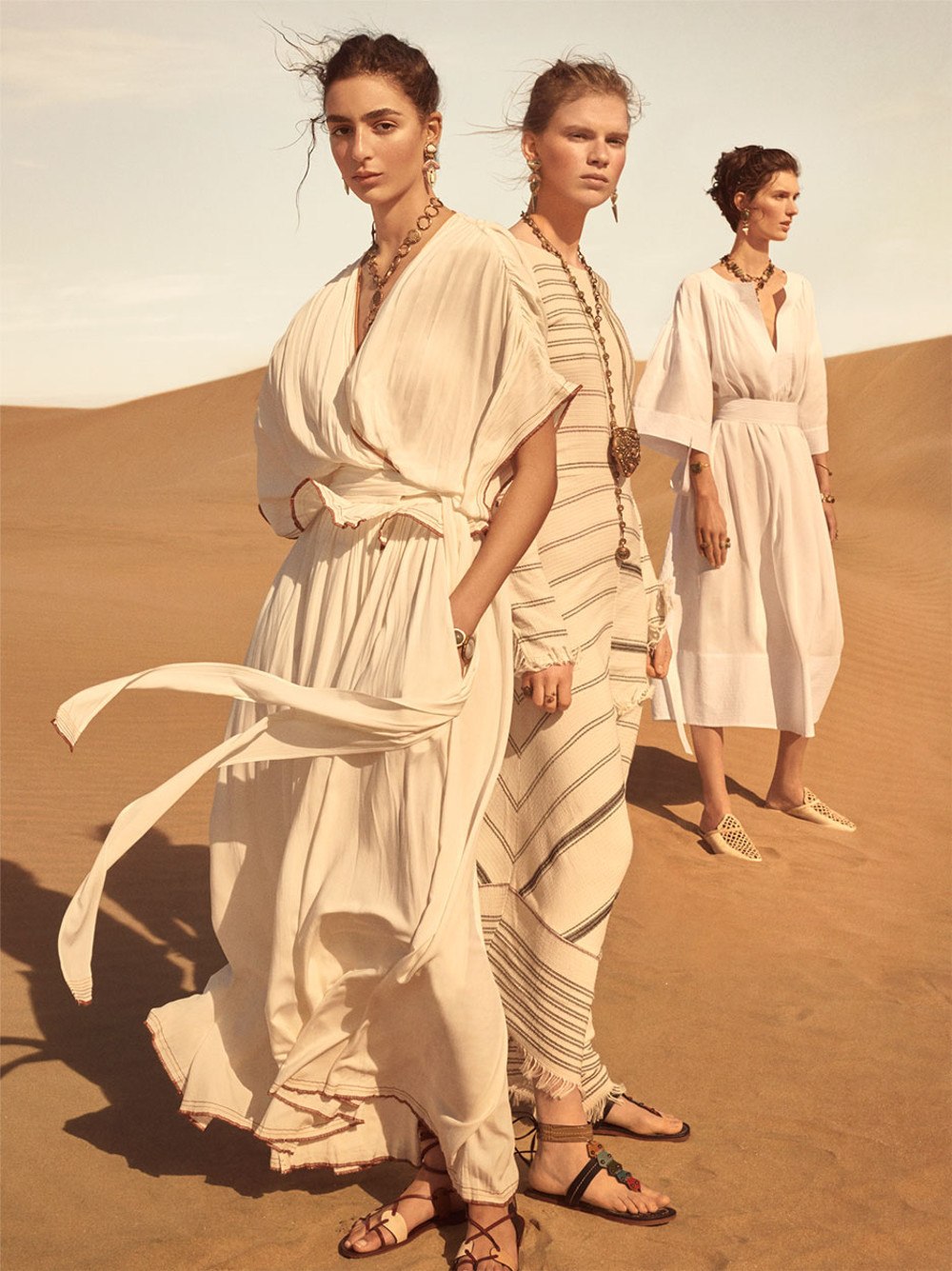 imagen 8 de Zara nos lleva al desierto en su última colección de primavera-verano 2019.
