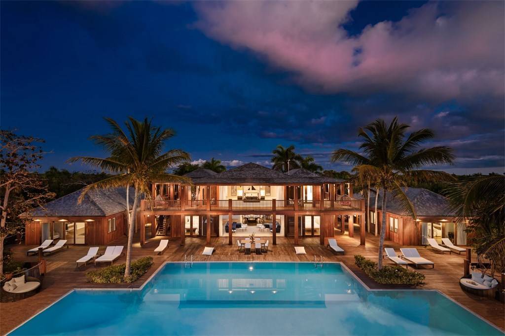 imagen 11 de Bruce Willis vende su casa en Turcas & Caicos por 33 millones de dólares.