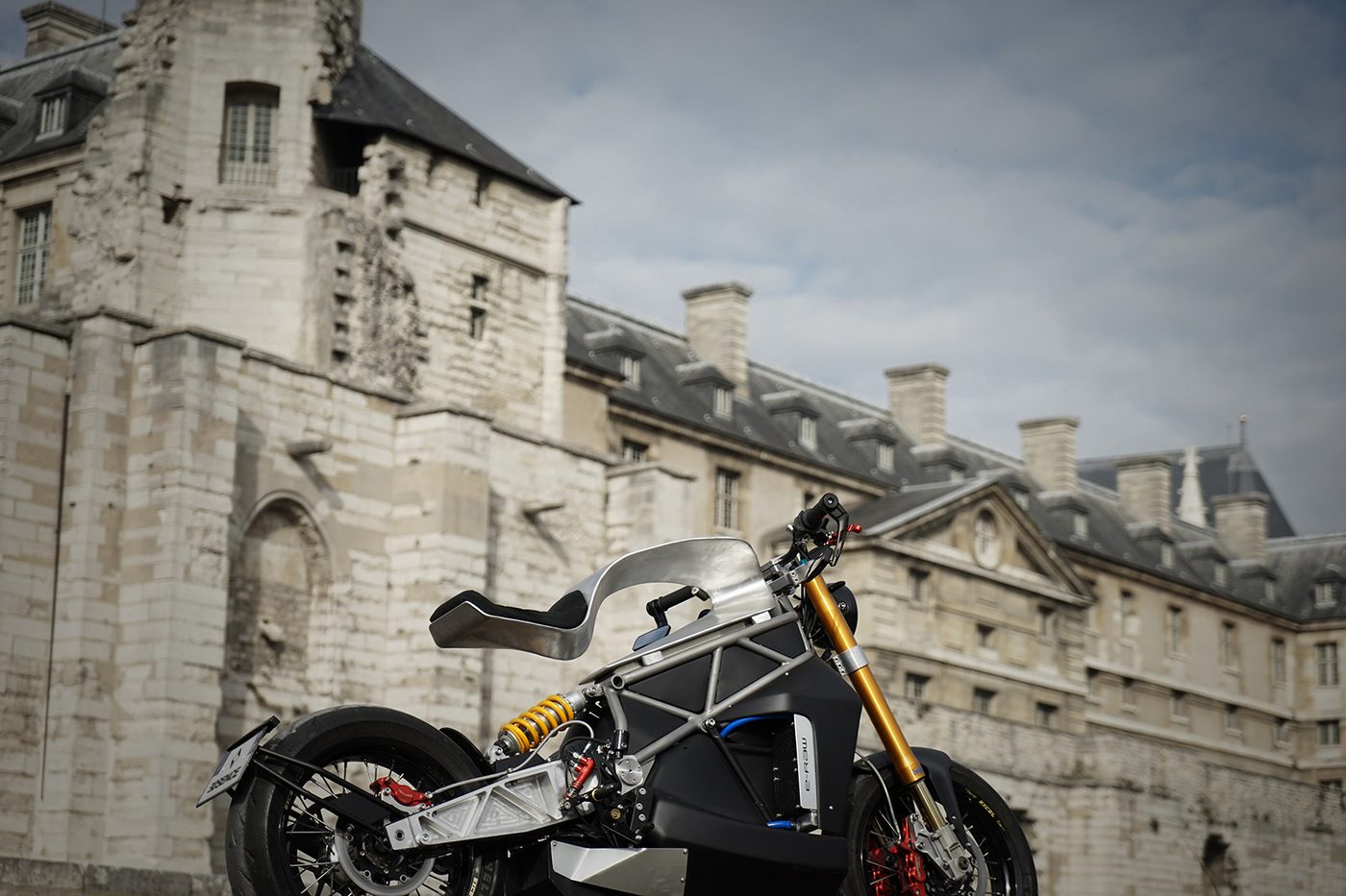 imagen 3 de Essence E-raw 04 Signature, un prototipo de motocicleta de diseño para soñar.