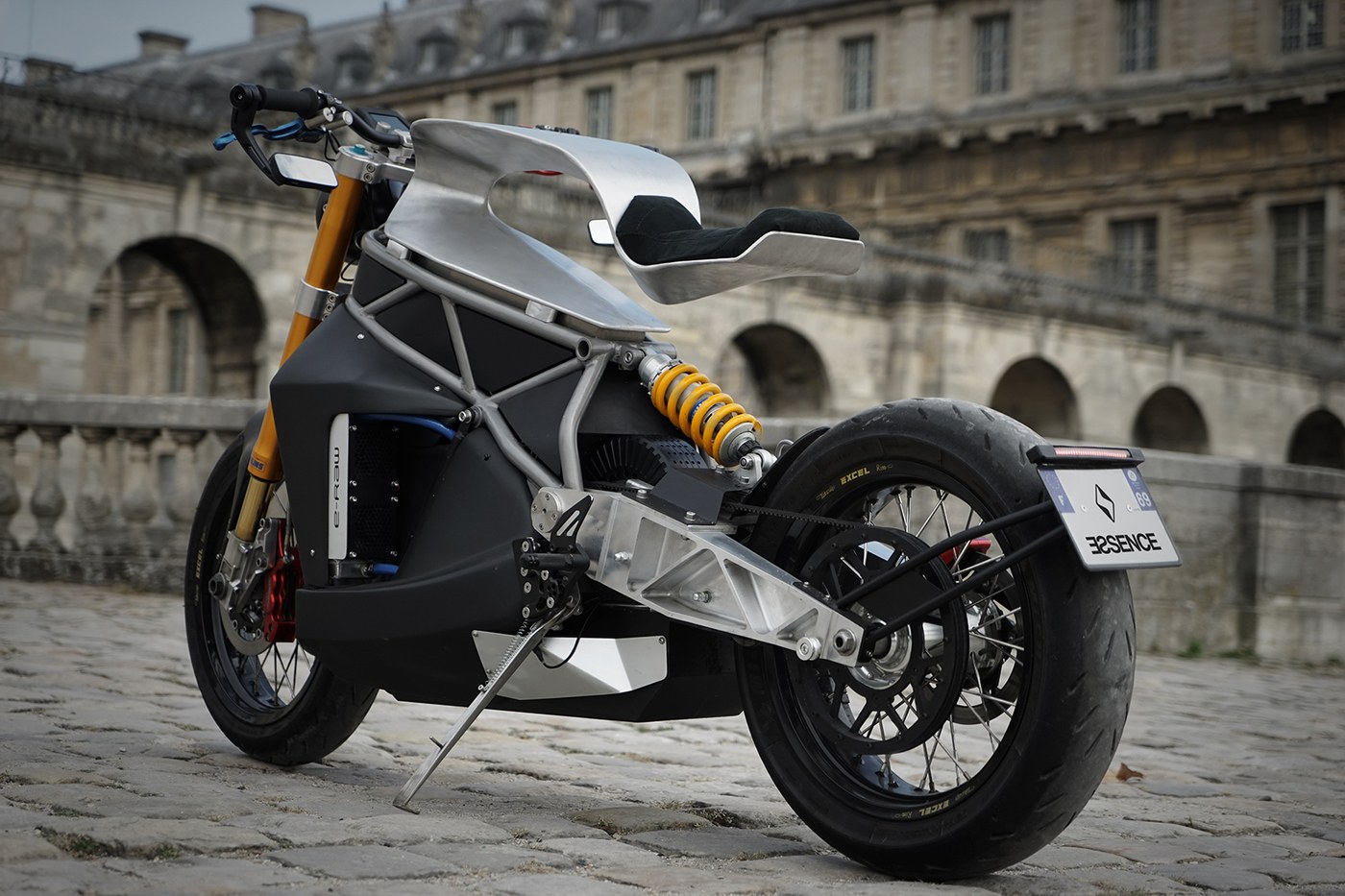 imagen 7 de Essence E-raw 04 Signature, un prototipo de motocicleta de diseño para soñar.