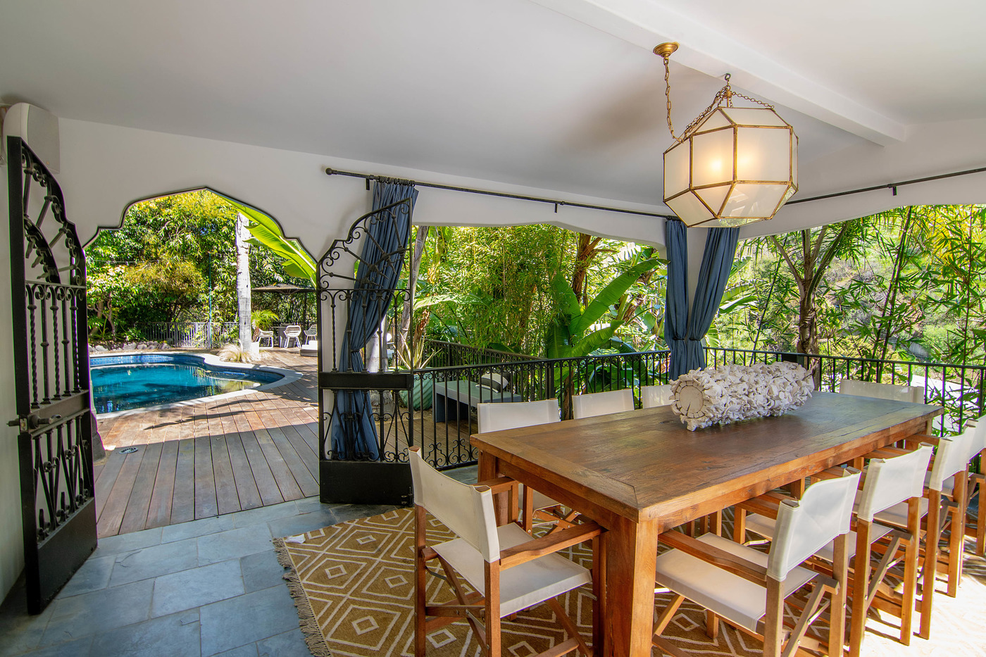 imagen 5 de Jessica Alba vende su casa de soltera en Beverly Hills.