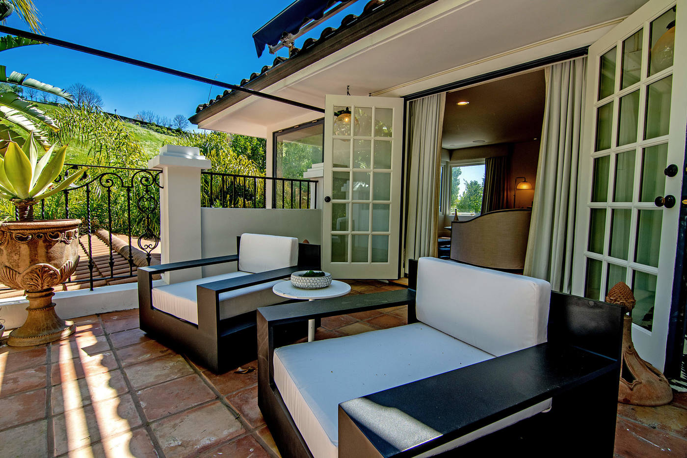 imagen 9 de Jessica Alba vende su casa de soltera en Beverly Hills.