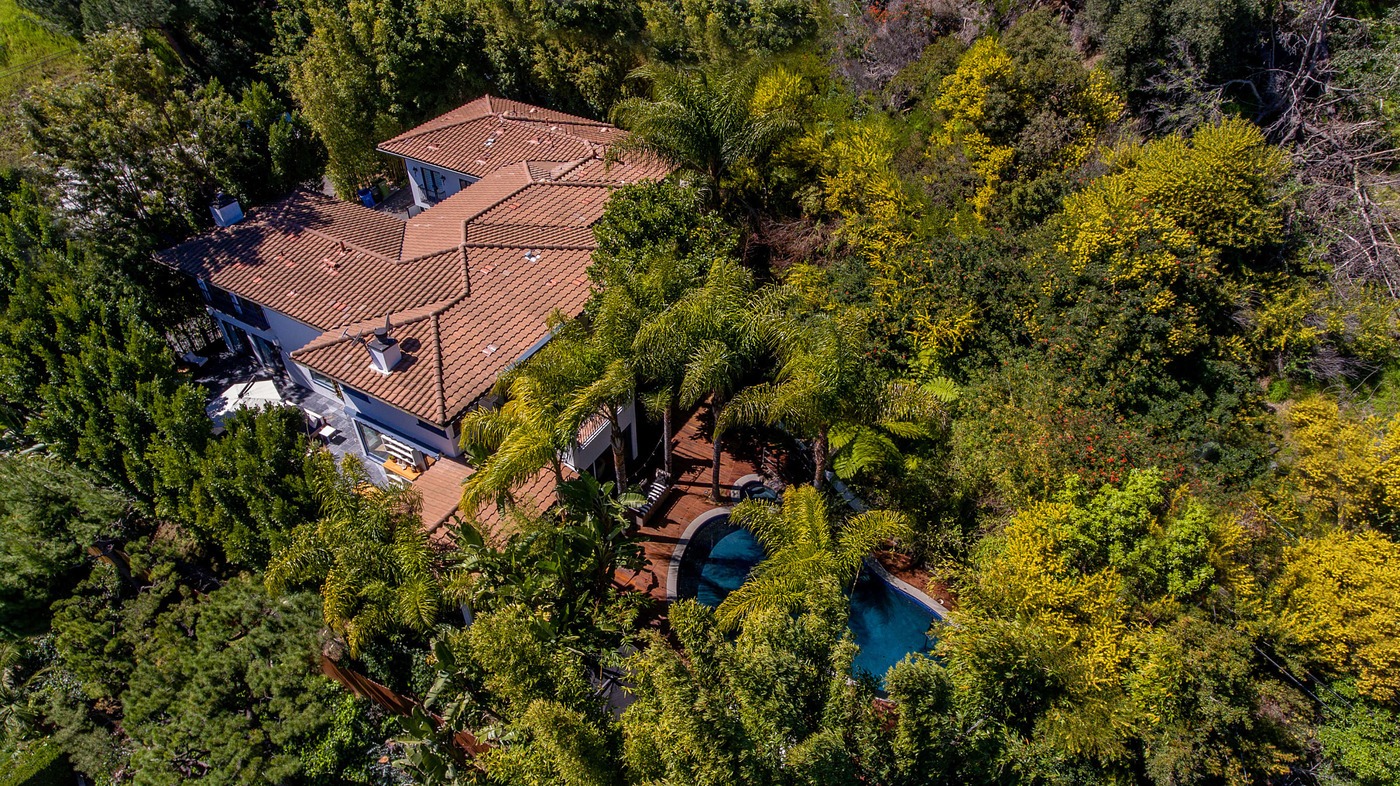 imagen 14 de Jessica Alba vende su casa de soltera en Beverly Hills.