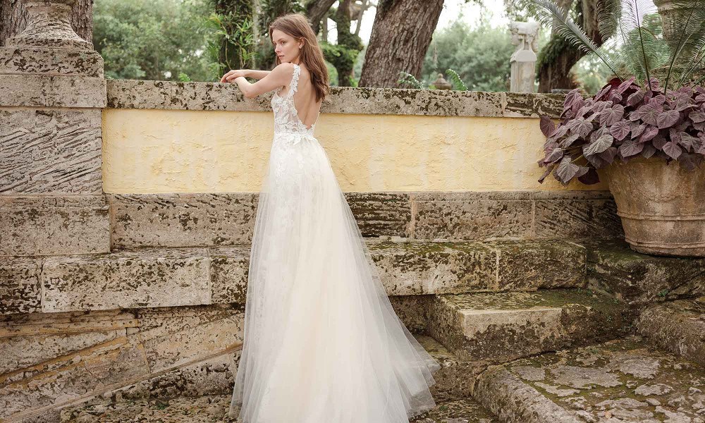 imagen 1 de La colección nupcial 2020 de Monique Lhuillier.