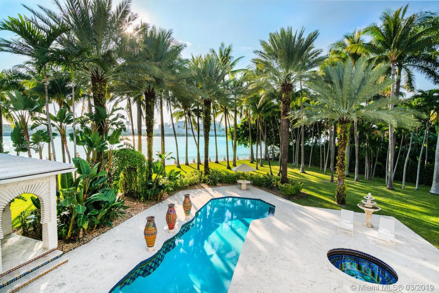imagen 7 de Gloria y Emilio Estefan venden su espectacular casa en Miami.